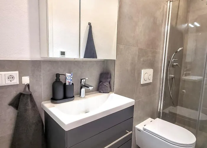 דירה Modernes Im Zentrum Von