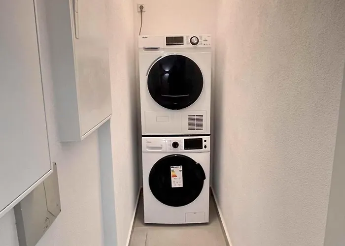 דירה Modernes Im Zentrum Von